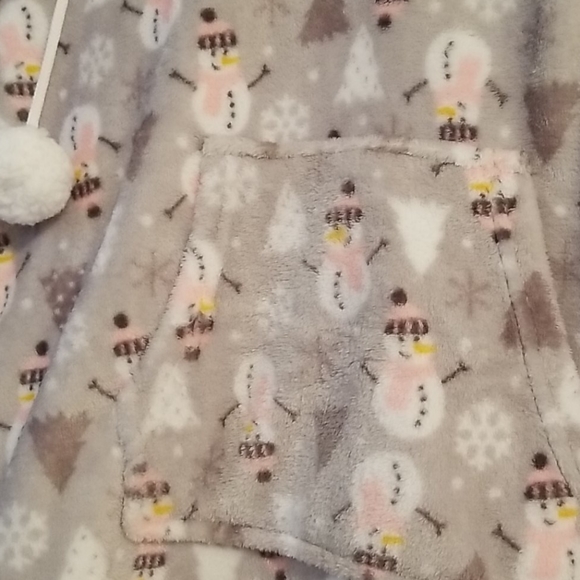 Soft Fleece Night Dress - Picture 4 of 5